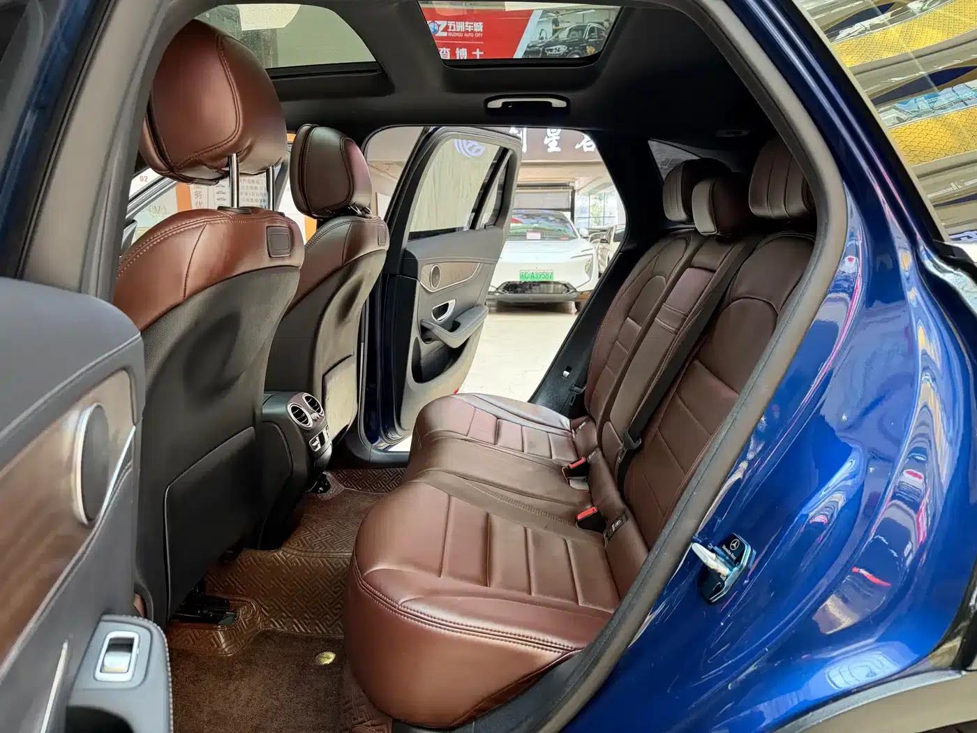 2016 Mercedes-Benz GLC 300 4MATIC Dynamic — миниатюра 18