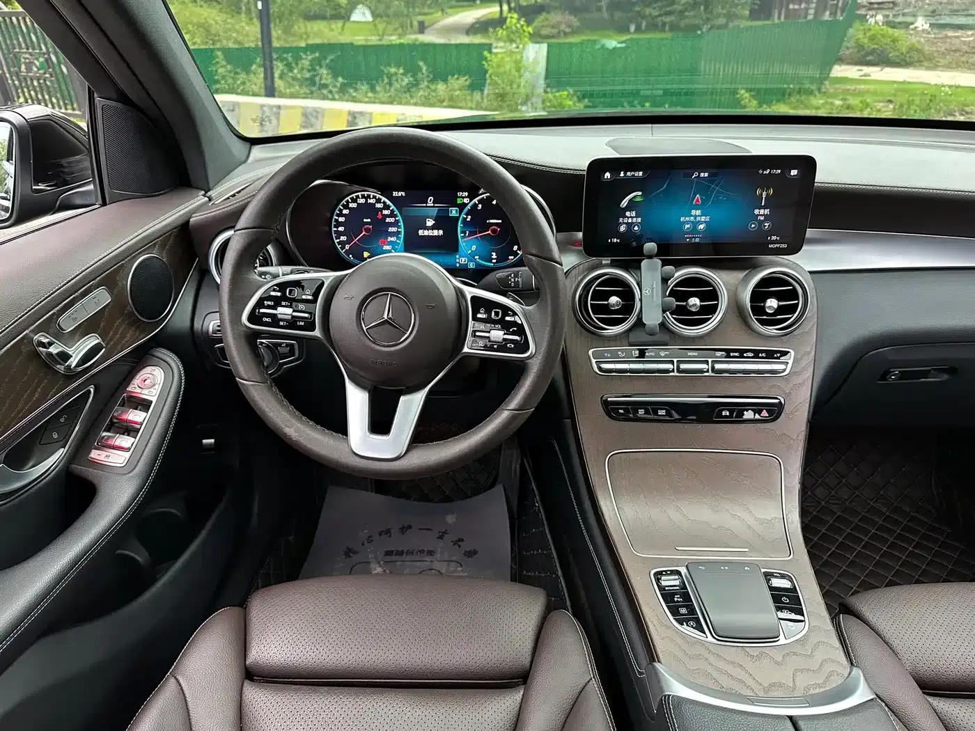 2020 Mercedes-Benz GLC Facelift: GLC 260 L 4MATIC Luxury — миниатюра 13