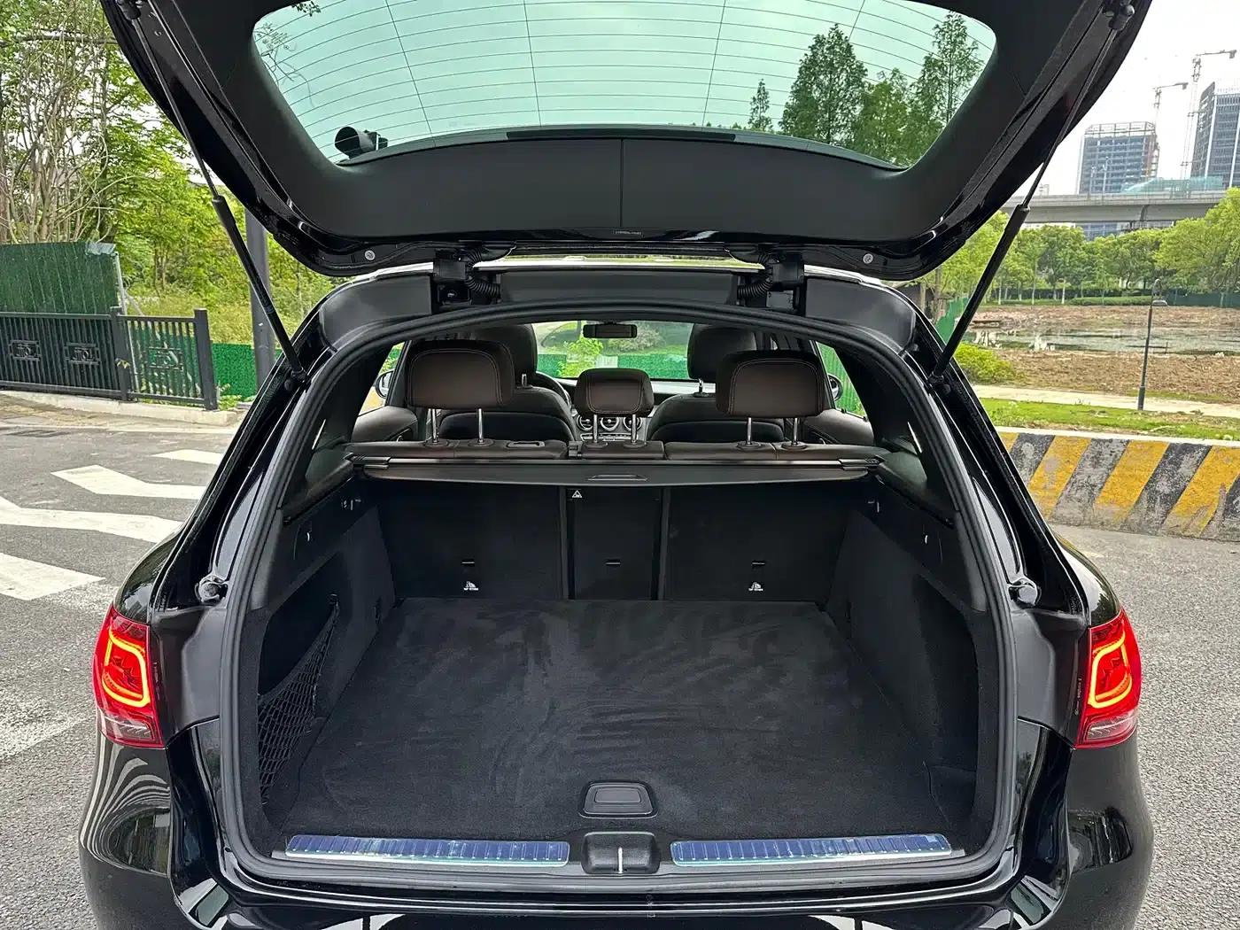 2020 Mercedes-Benz GLC Facelift: GLC 260 L 4MATIC Luxury — миниатюра 21