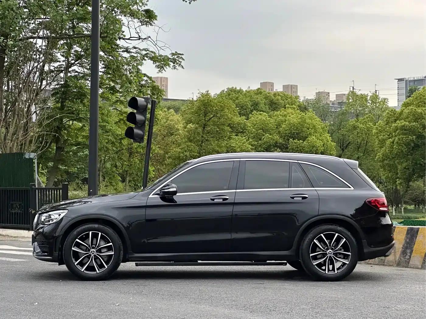 2020 Mercedes-Benz GLC Facelift: GLC 260 L 4MATIC Luxury — миниатюра 4