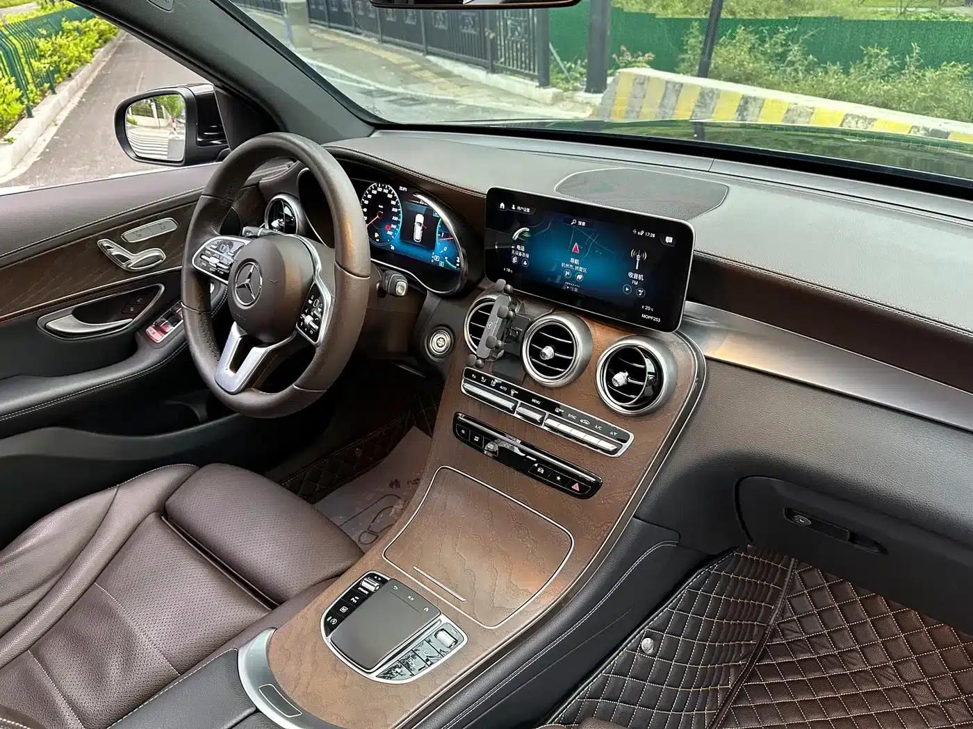 2020 Mercedes-Benz GLC Facelift: GLC 260 L 4MATIC Luxury — миниатюра 9