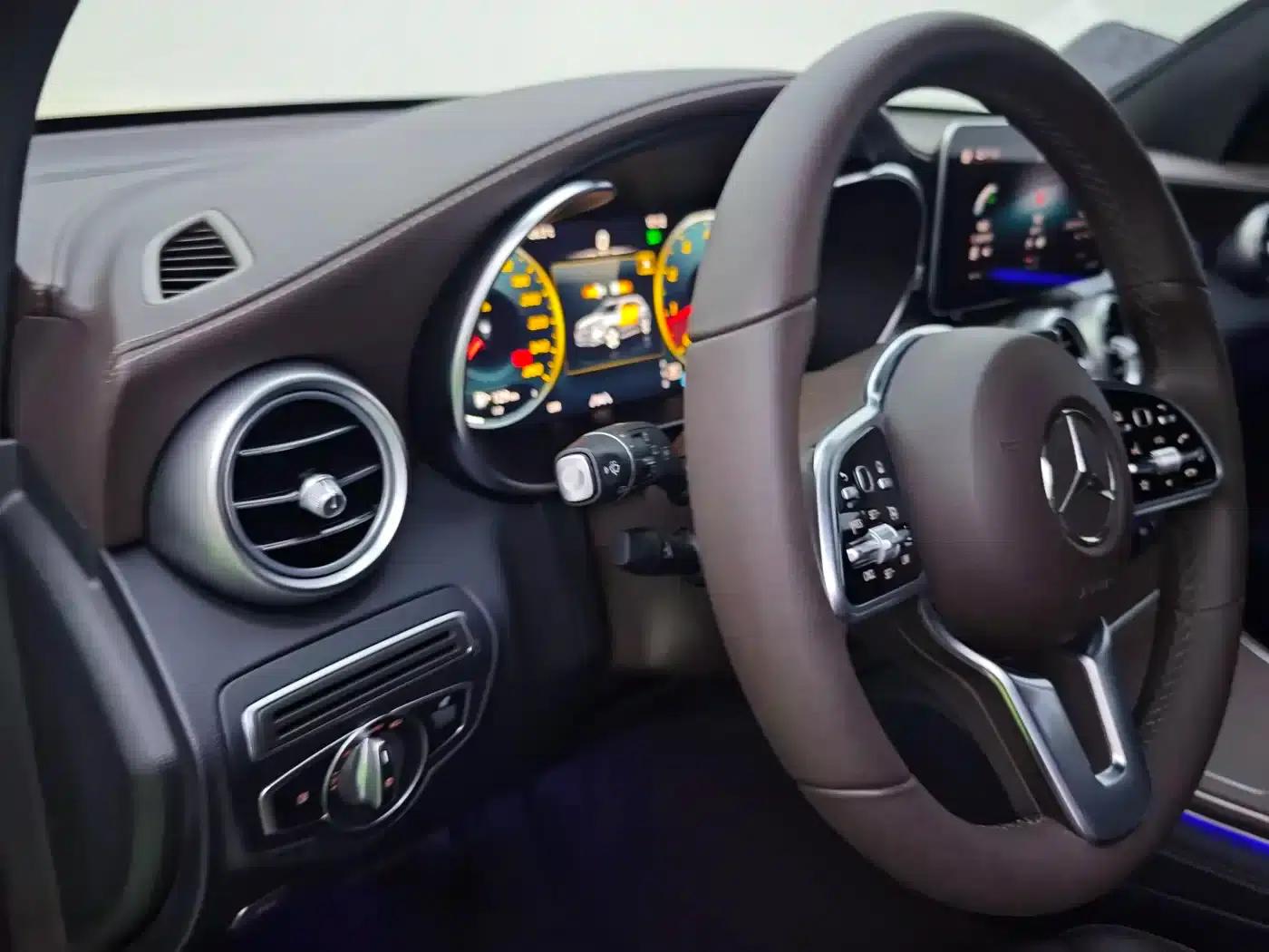 2020 Mercedes-Benz GLC 300 L 4MATIC Dynamic — миниатюра 9
