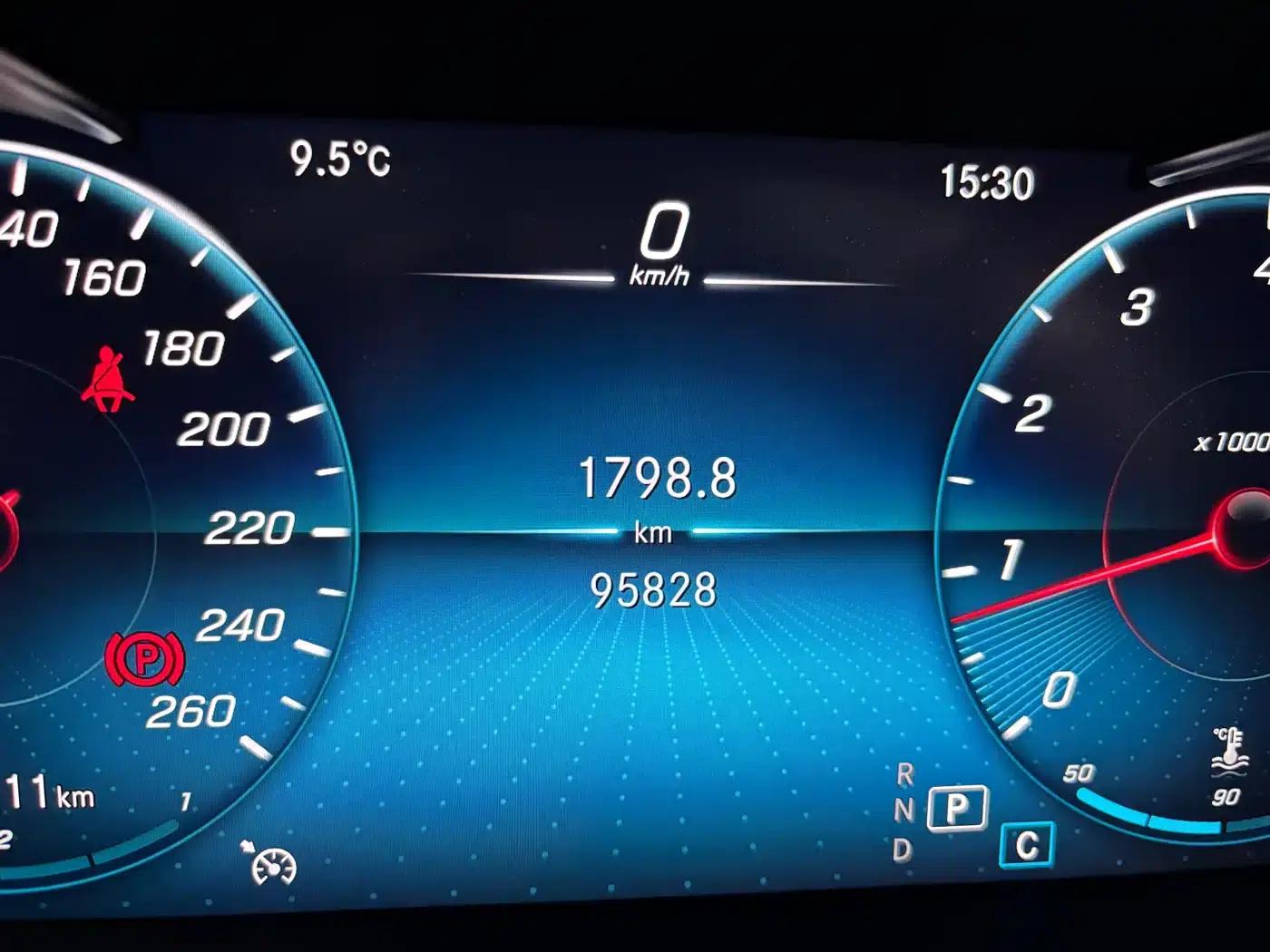2021 Mercedes-Benz GLC 260 L 4MATIC Luxury — миниатюра 15