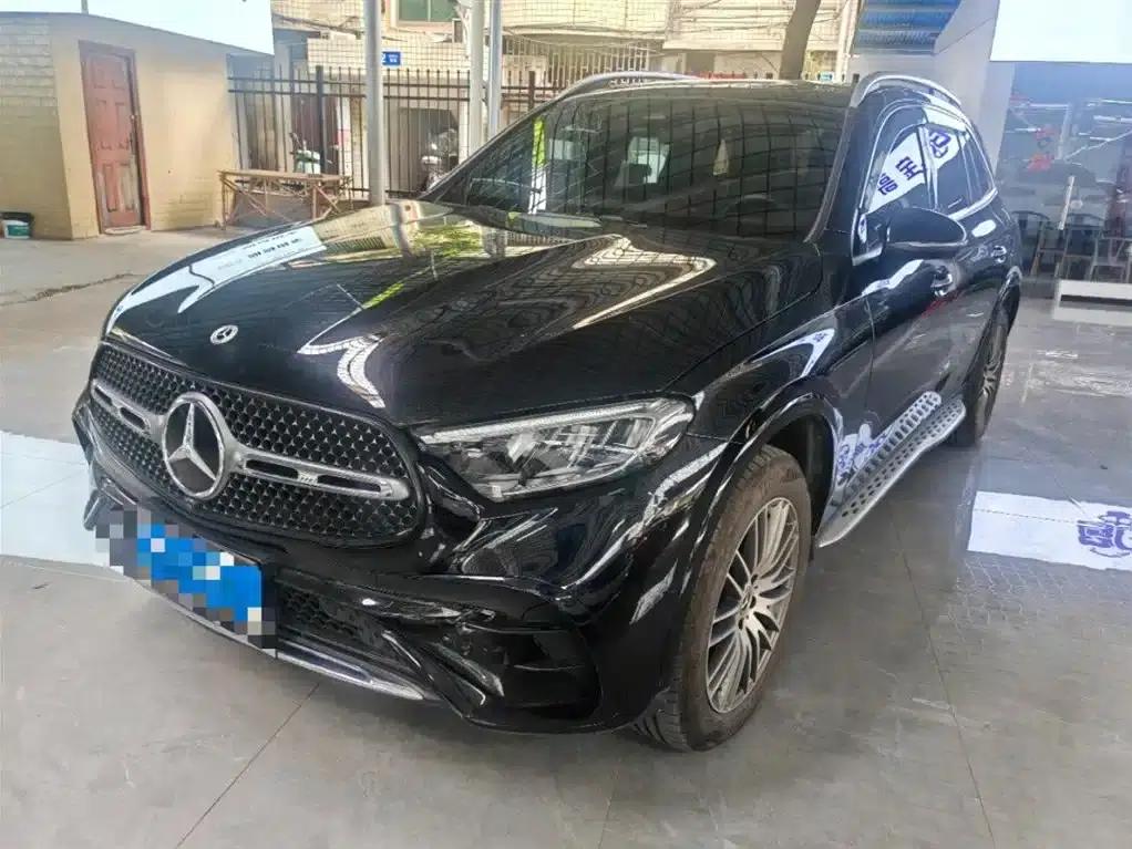 2024 Mercedes-Benz GLC 300 L 4MATIC Dynamic 5-seater — миниатюра 1