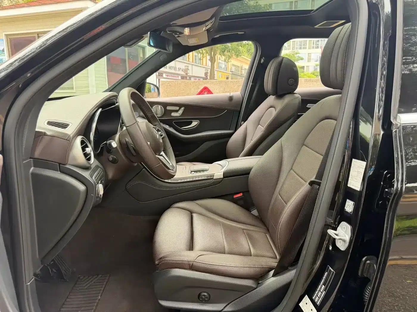 2021 Mercedes-Benz GLC 260 L 4MATIC Luxury — миниатюра 5