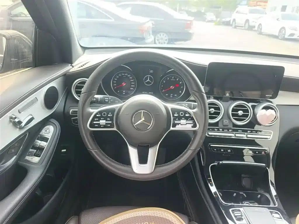 2020 Mercedes-Benz GLC 260 L 4MATIC Dynamic — миниатюра 17