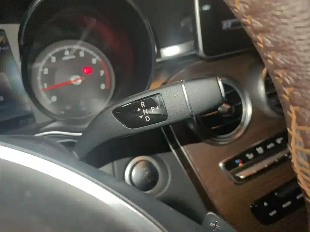 2016 Mercedes-Benz GLC 300 4MATIC Dynamic — миниатюра 7