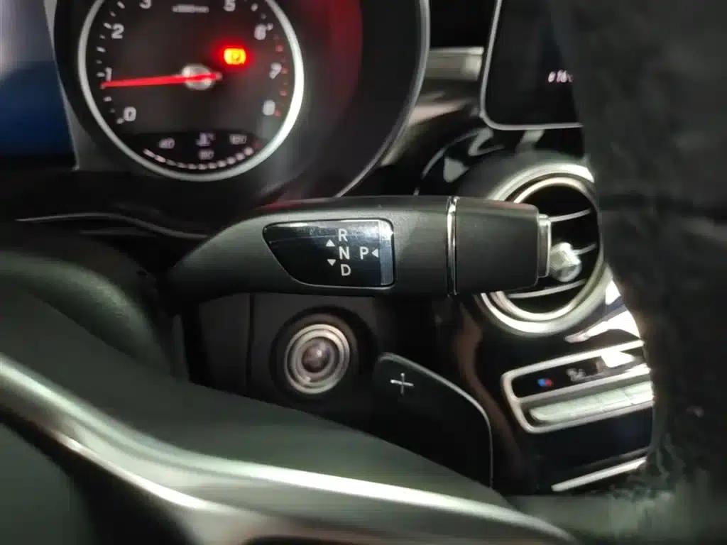 2020 Mercedes-Benz GLC 260 L 4MATIC Dynamic — миниатюра 14