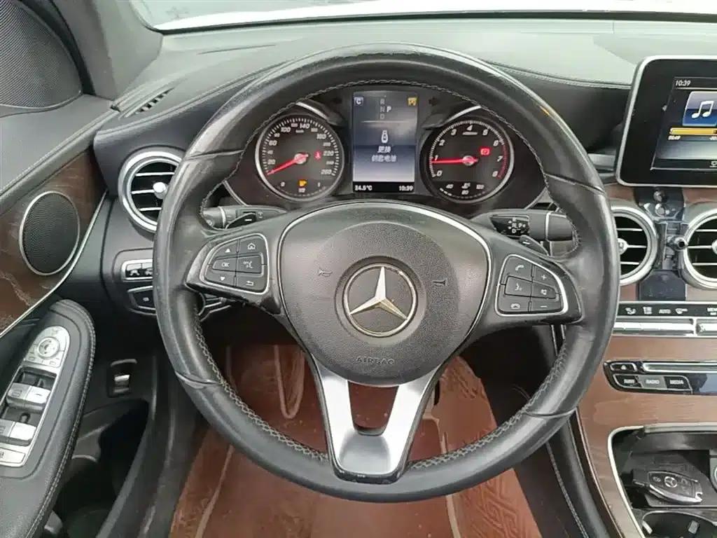 2016 Mercedes-Benz GLC 300 4MATIC Dynamic — миниатюра 17