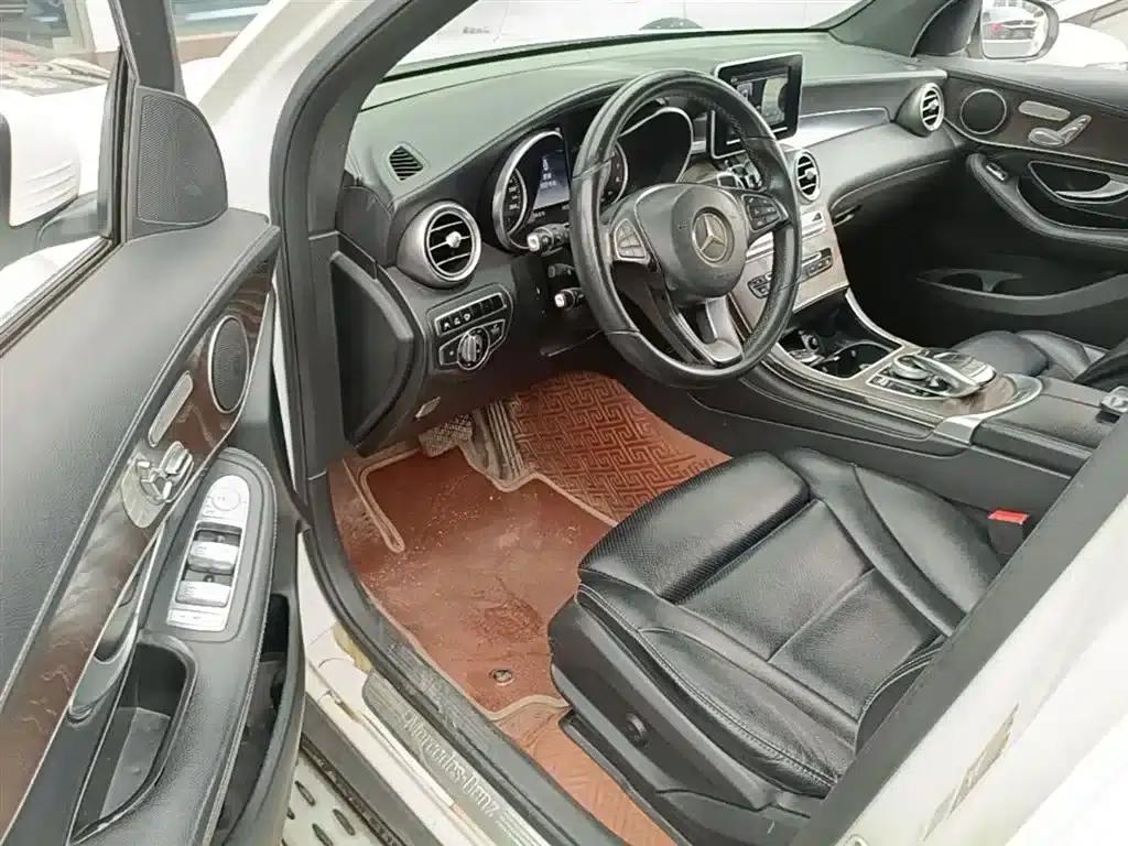 2016 Mercedes-Benz GLC 300 4MATIC Dynamic — миниатюра 23