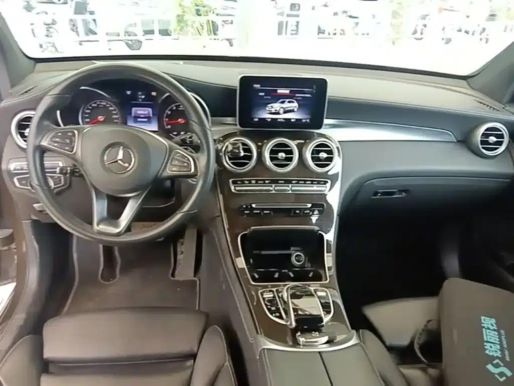 2017 Mercedes-Benz GLC 260 4MATIC Luxury — миниатюра 16