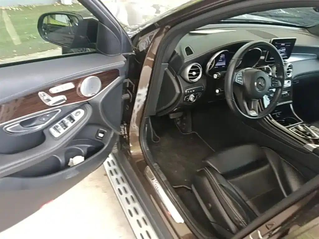 2017 Mercedes-Benz GLC 260 4MATIC Luxury — миниатюра 23