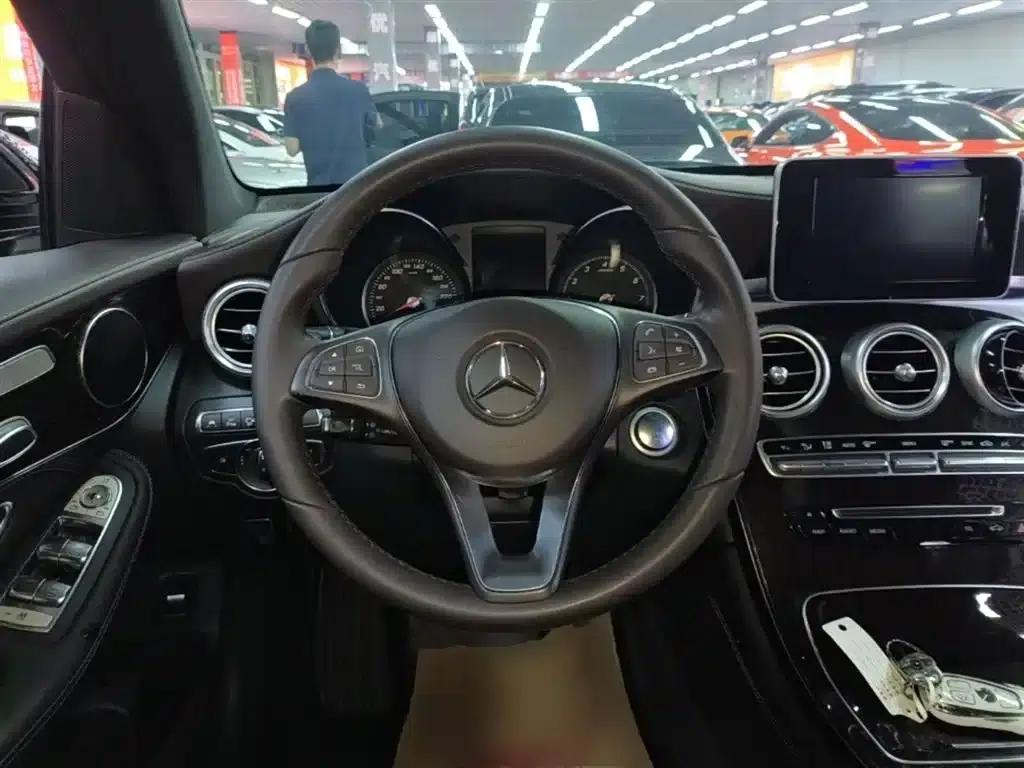 2018 Mercedes-Benz GLC Facelift: GLC 260 4MATIC Luxury — миниатюра 11