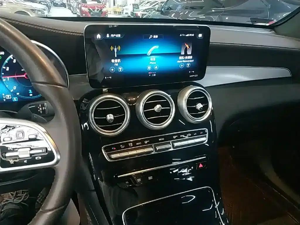 2021 Mercedes-Benz GLC 260 L 4MATIC Dynamic — миниатюра 13