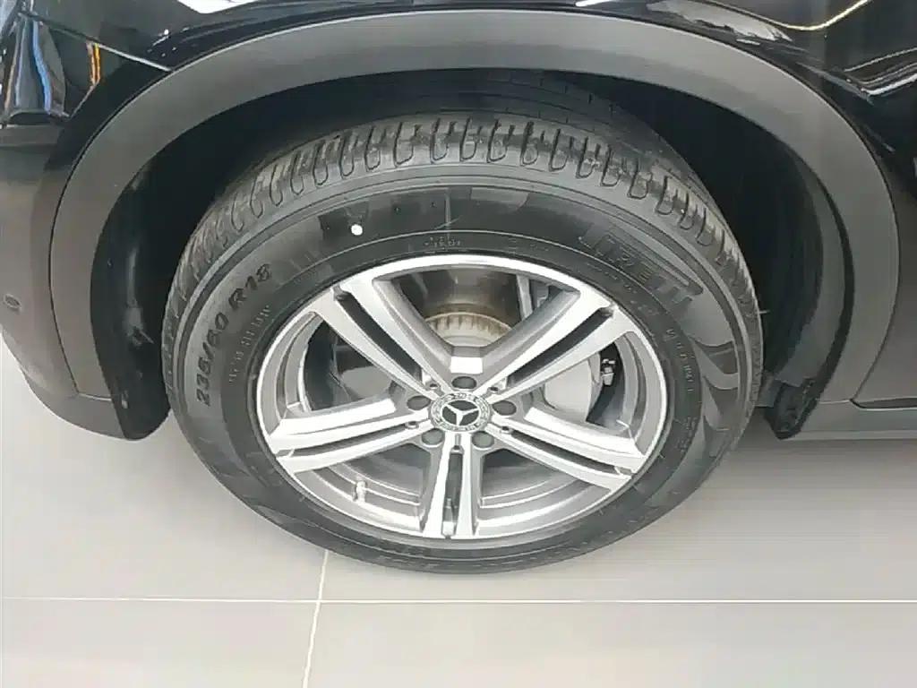 2021 Mercedes-Benz GLC 260 L 4MATIC Dynamic — миниатюра 23