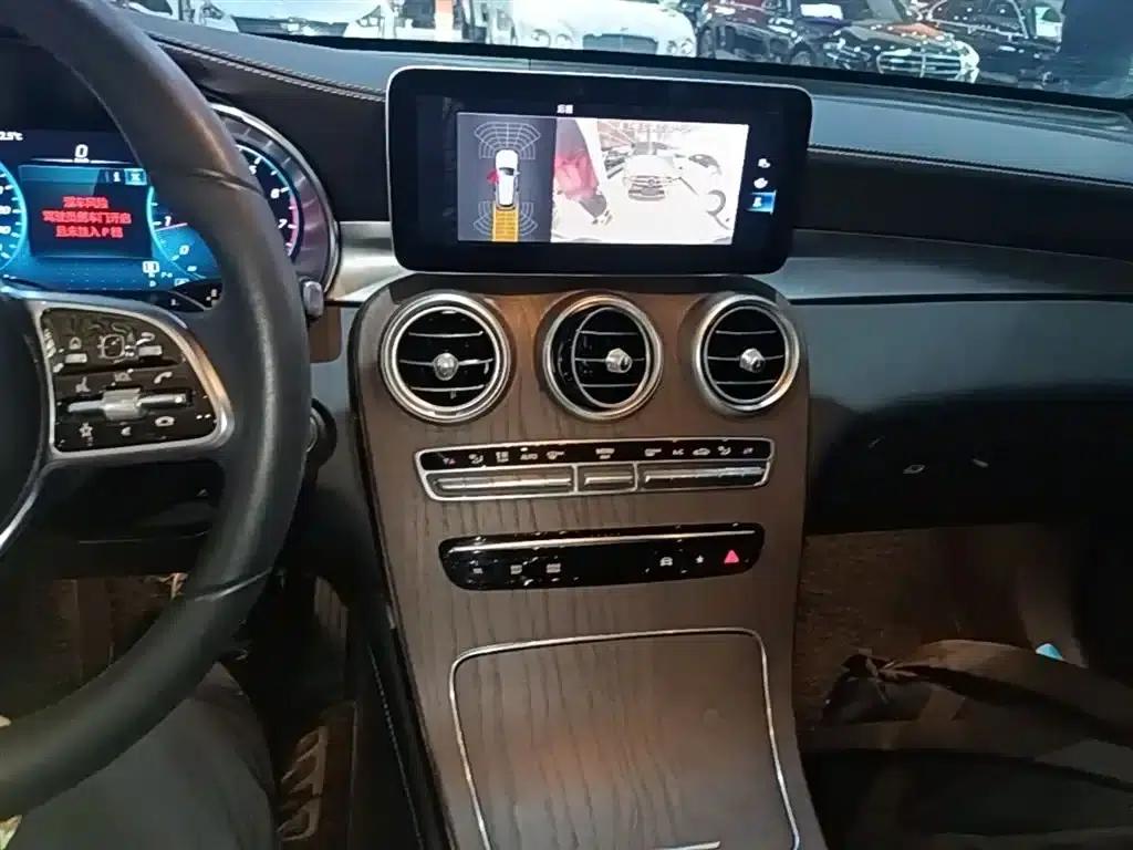 2020 Mercedes-Benz GLC Facelift: GLC 260 L 4MATIC Luxury — миниатюра 13