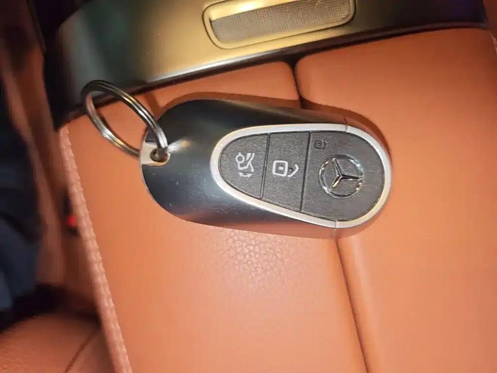 Mercedes-Benz GLC 2023 Facelift GLC 300 L 4MATIC Luxury 5-Seater — миниатюра 9