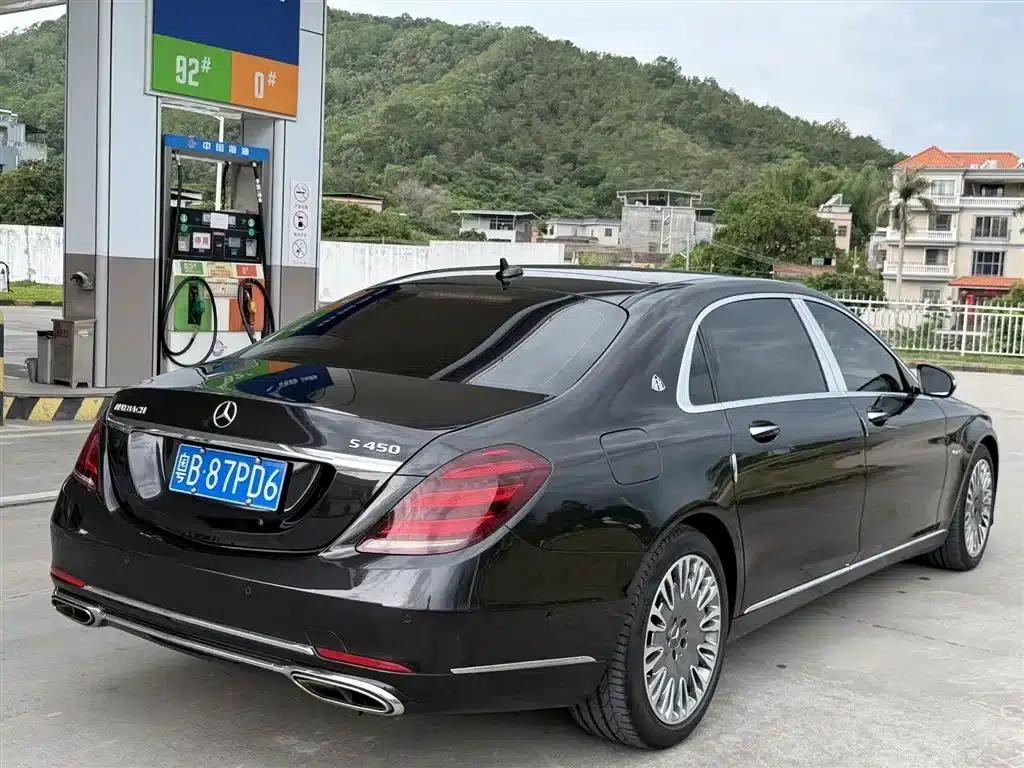 Maybach S-Class 2020 S 450 4MATIC Collector's Edition — миниатюра 4