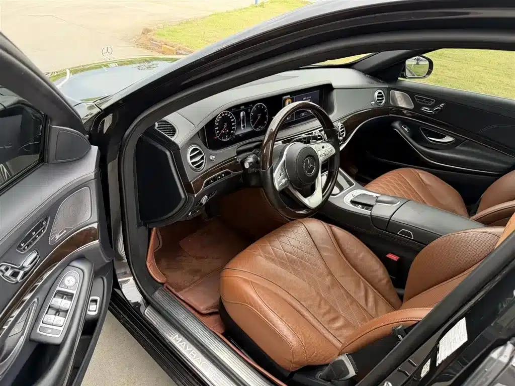 Maybach S-Class 2020 S 450 4MATIC Collector's Edition — миниатюра 5