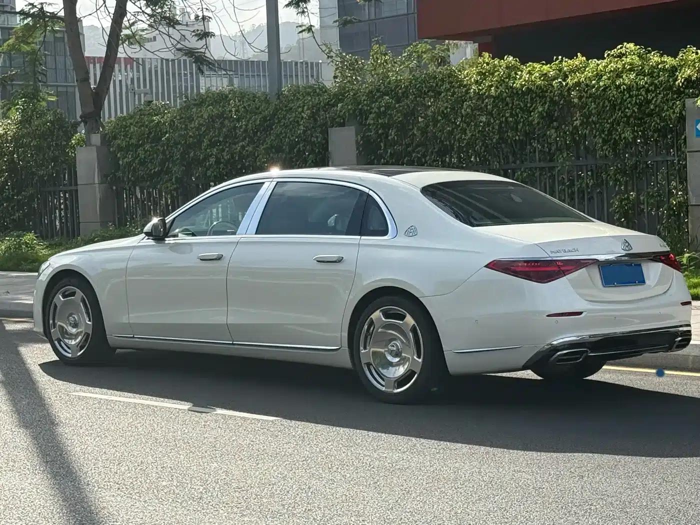 Maybach S-Class 2022 S 480 4MATIC Intelligent Special Edition — миниатюра 15
