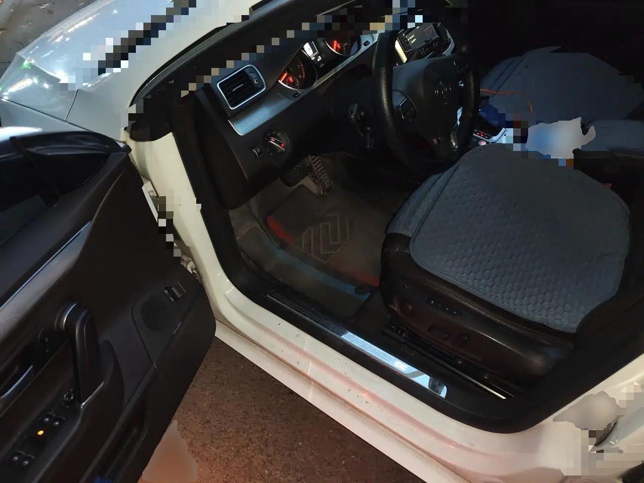Volkswagen FAW-Volkswagen CC 2018 1.8TSI Luxury Model — миниатюра 17