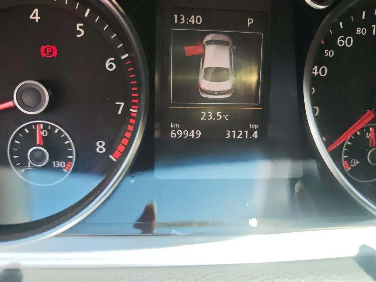 Volkswagen FAW-Volkswagen CC 2016 2.0 TSI Luxury Model — миниатюра 13