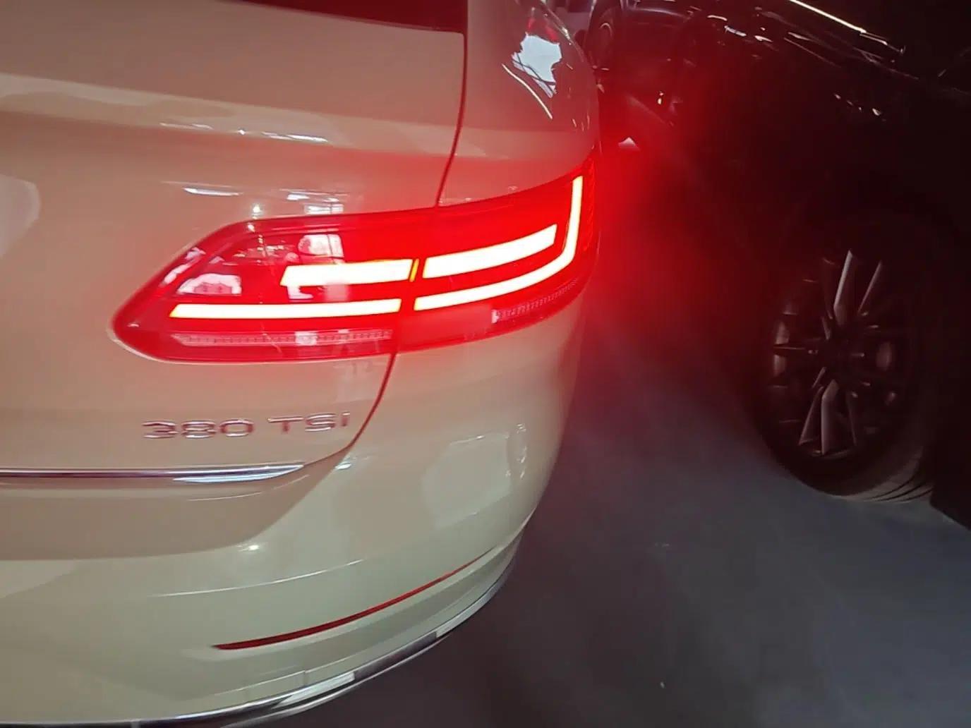 Volkswagen FAW-Volkswagen CC 2021 Estate Car 380TSI Vizion Edition — миниатюра 7