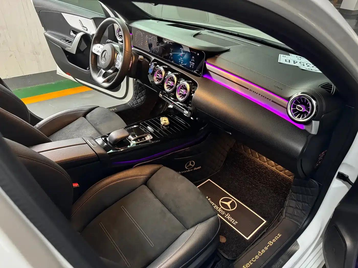 2019 Mercedes-Benz A-Class A 200 L Sport Sedan First Edition — миниатюра 11
