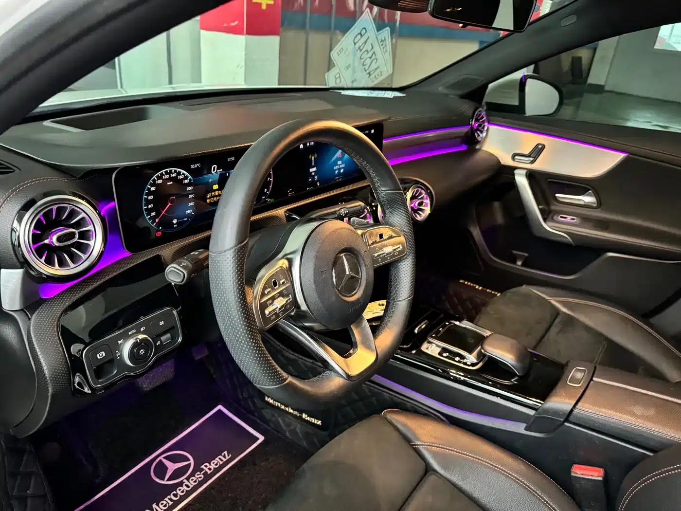 2019 Mercedes-Benz A-Class A 200 L Sport Sedan First Edition — миниатюра 12