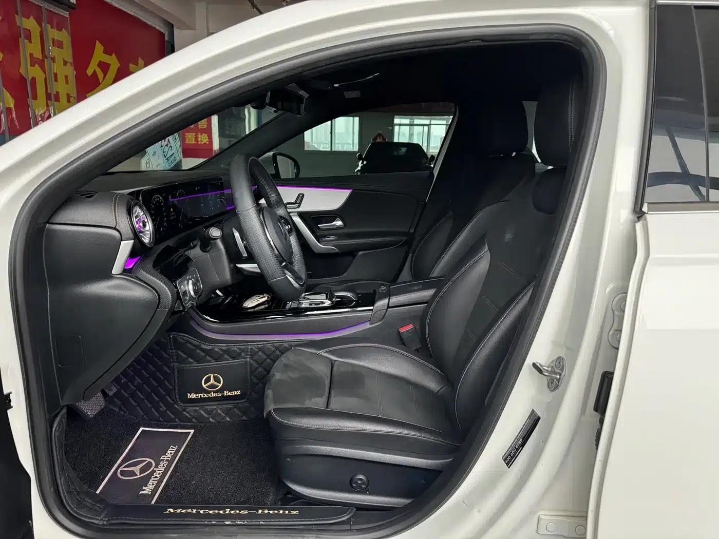 2019 Mercedes-Benz A-Class A 200 L Sport Sedan First Edition — миниатюра 6