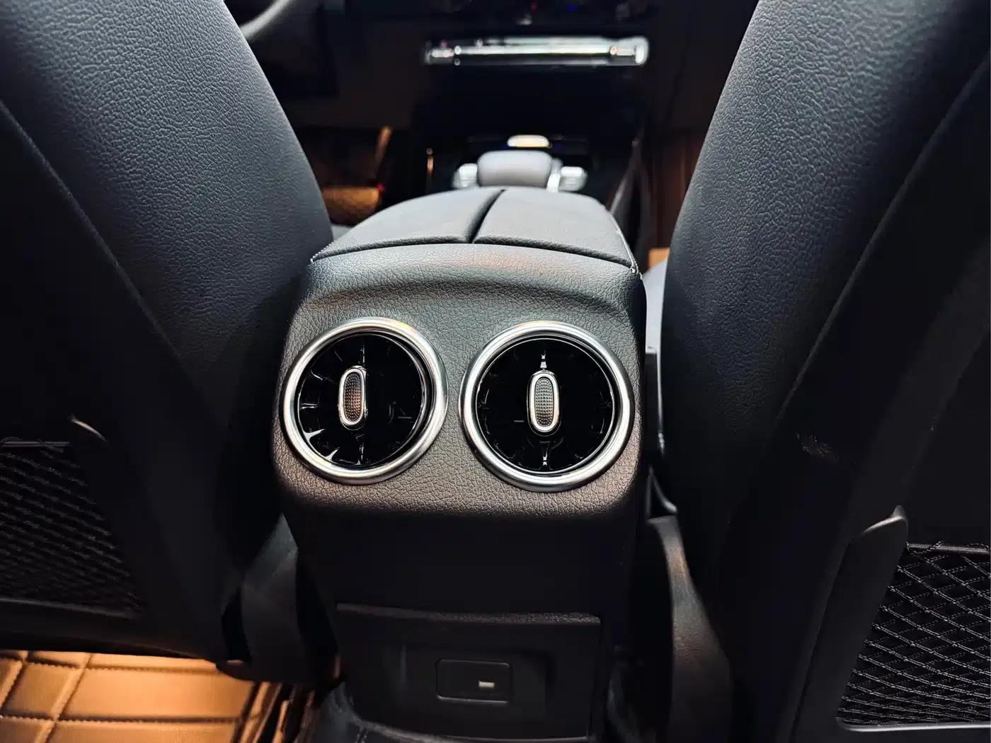Mercedes-Benz A-Class 2021 A 200 L Sport Sedan Fashion Edition — миниатюра 18