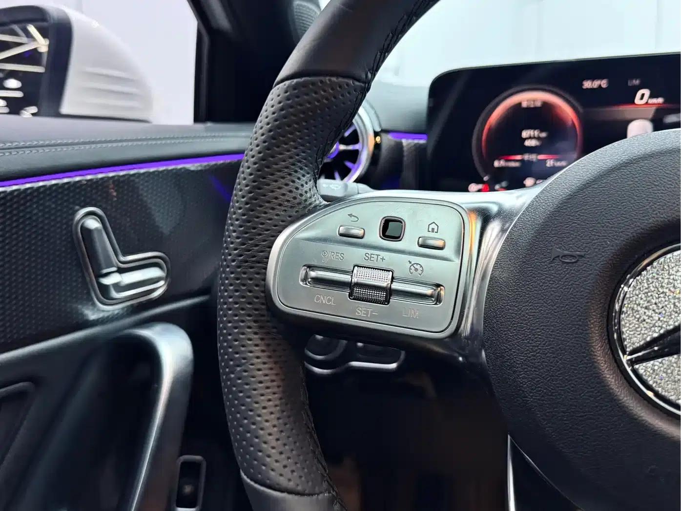 Mercedes-Benz A-Class 2021 A 200 L Sport Sedan Fashion Edition — миниатюра 20
