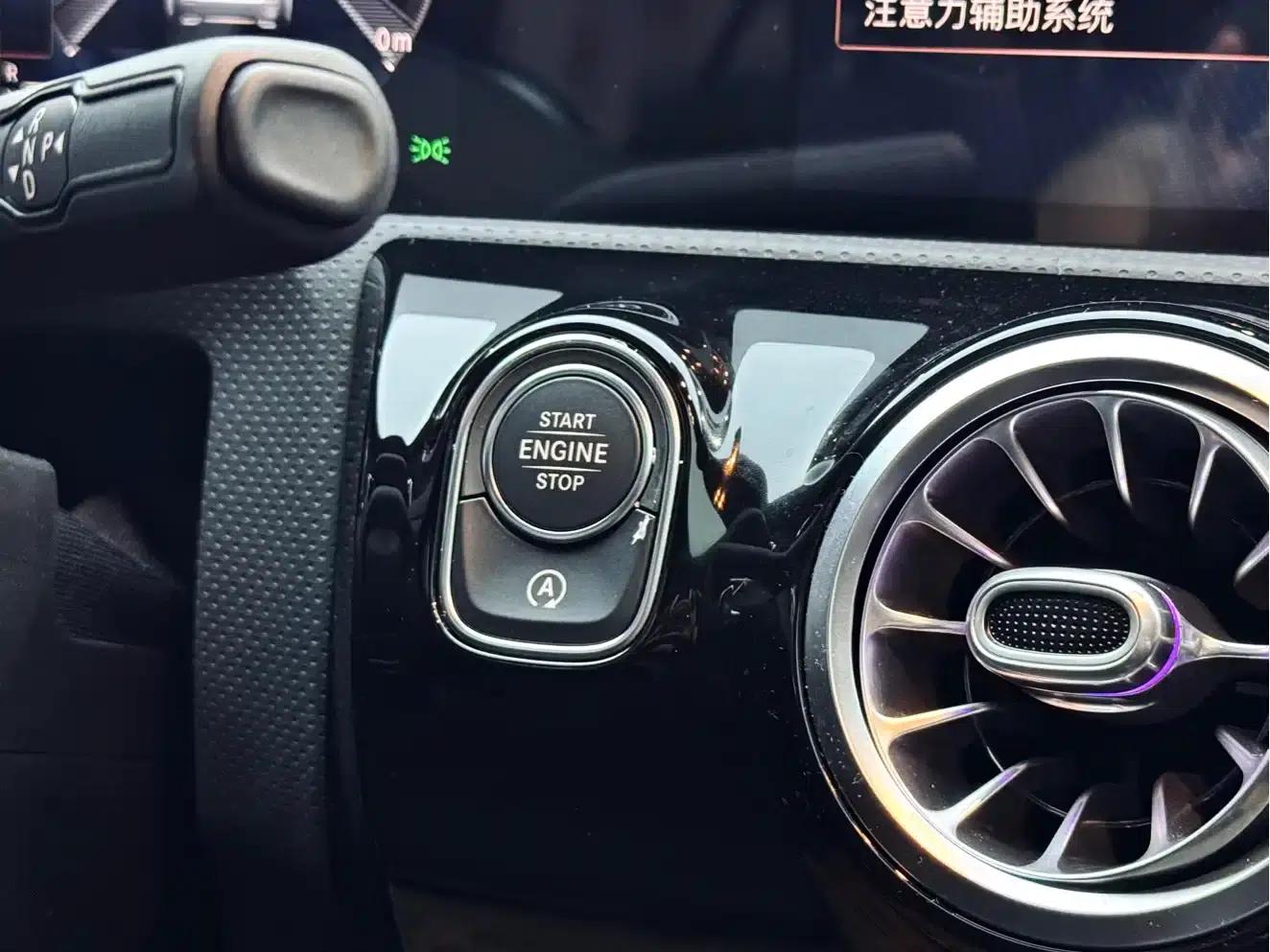 Mercedes-Benz A-Class 2021 A 200 L Sport Sedan Fashion Edition — миниатюра 22