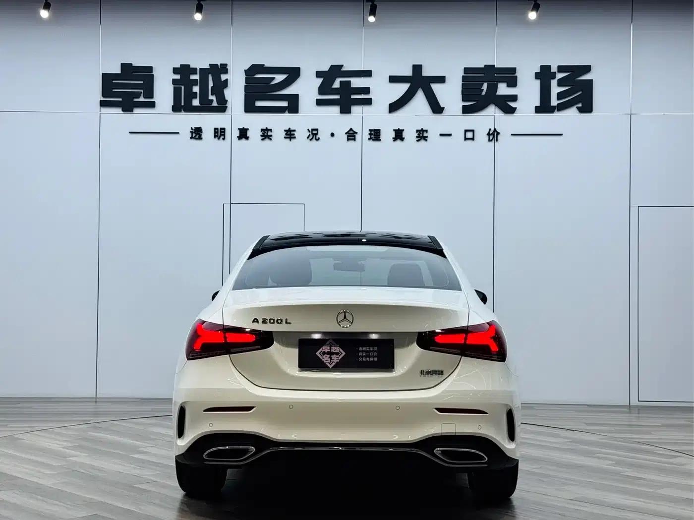 Mercedes-Benz A-Class 2021 A 200 L Sport Sedan Fashion Edition — миниатюра 6