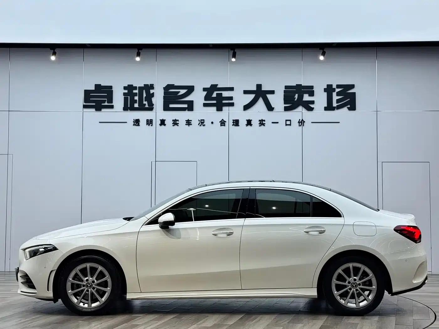 Mercedes-Benz A-Class 2022 A 200 L Sport Sedan Dynamic Edition — миниатюра 2