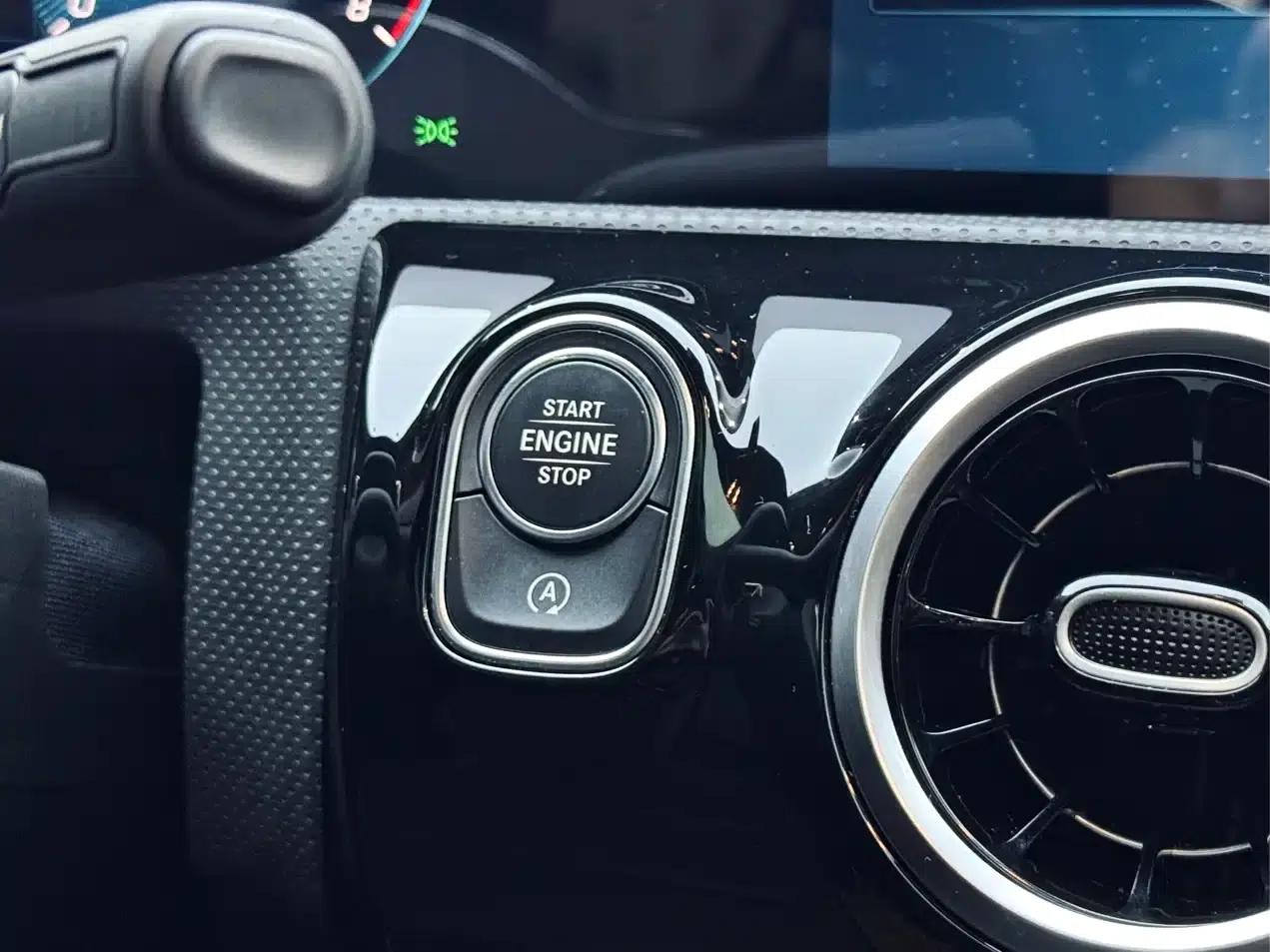 Mercedes-Benz A-Class 2022 A 200 L Sport Sedan Dynamic Edition — миниатюра 21