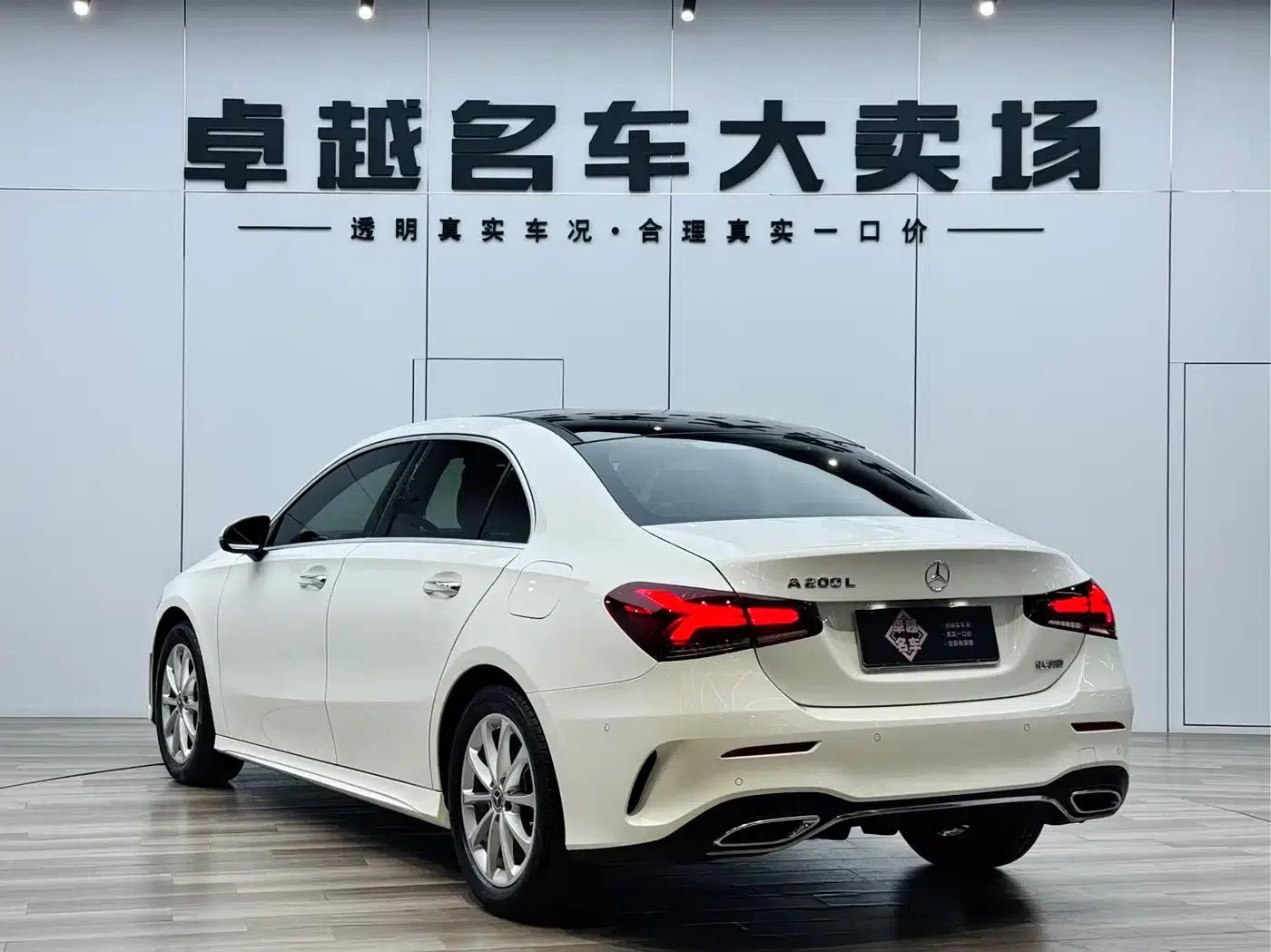 Mercedes-Benz A-Class 2022 A 200 L Sport Sedan Dynamic Edition — миниатюра 4