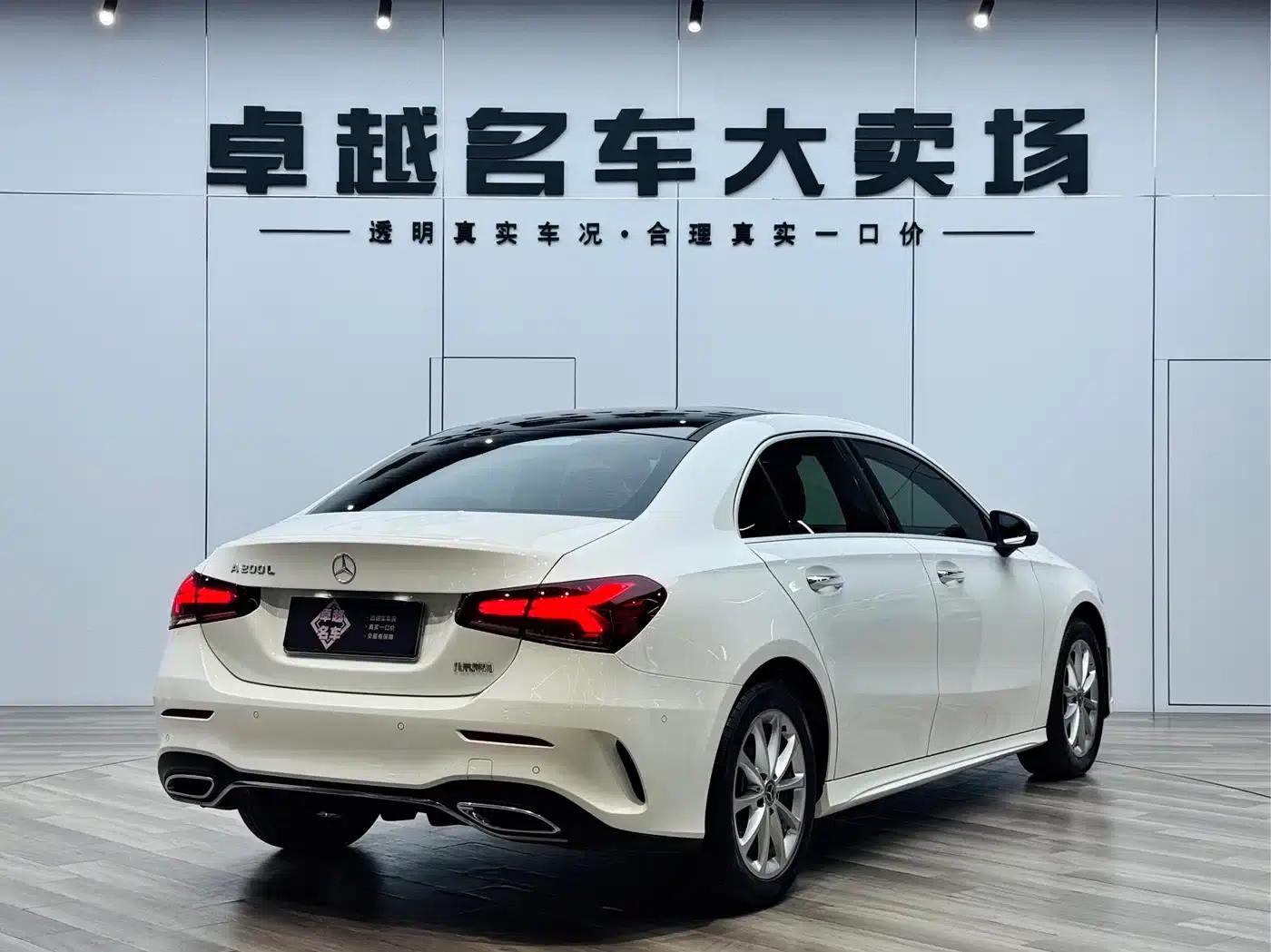 Mercedes-Benz A-Class 2022 A 200 L Sport Sedan Dynamic Edition — миниатюра 6