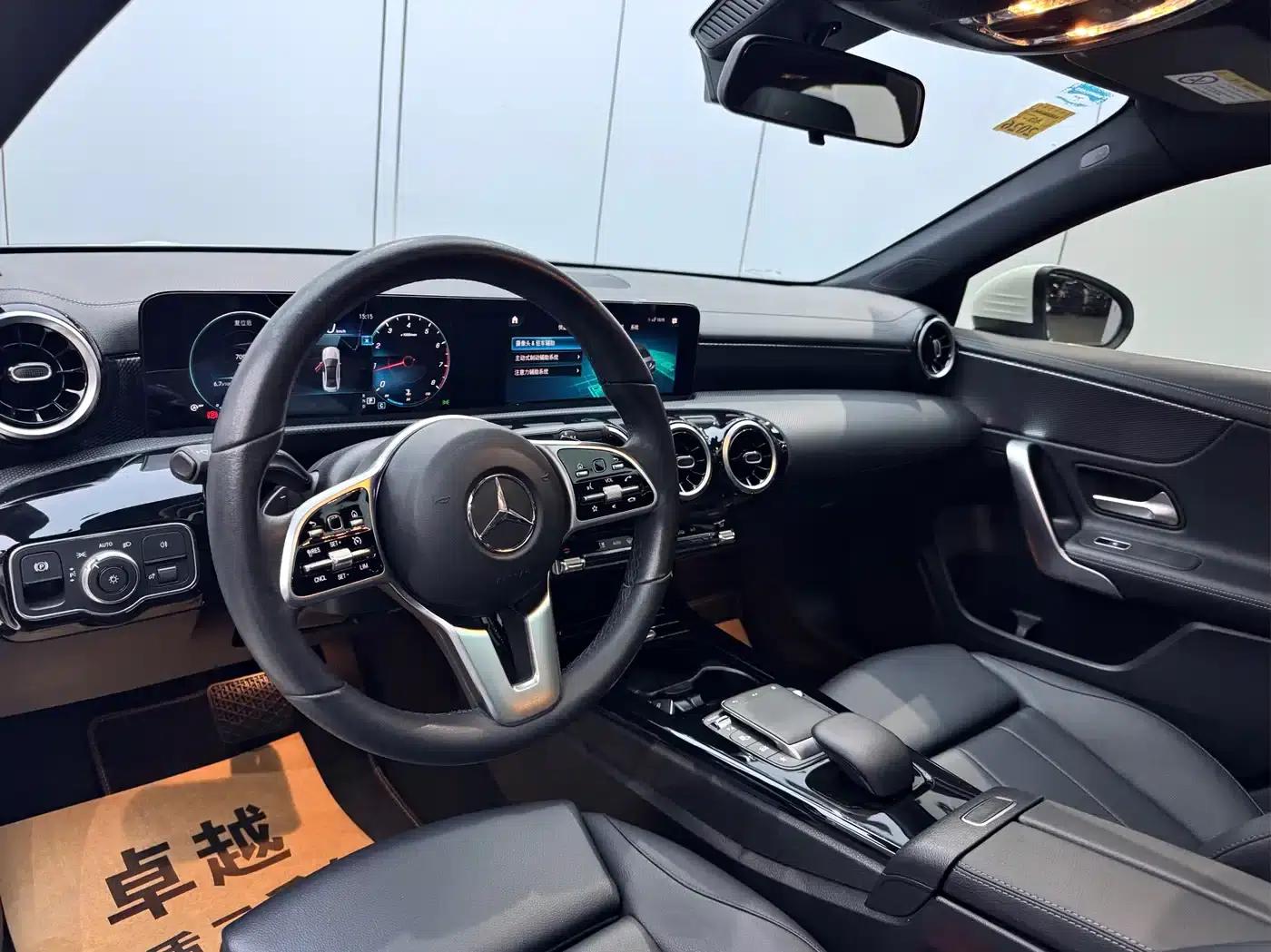 Mercedes-Benz A-Class 2022 A 200 L Sport Sedan Dynamic Edition — миниатюра 7