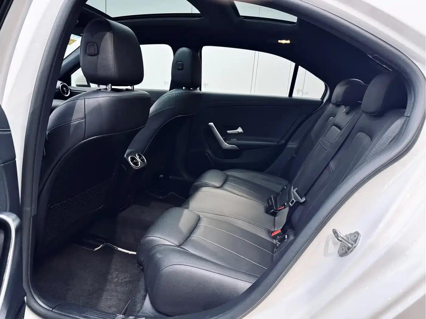 Mercedes-Benz A-Class 2022 A 200 L Sport Sedan Dynamic Edition — миниатюра 9