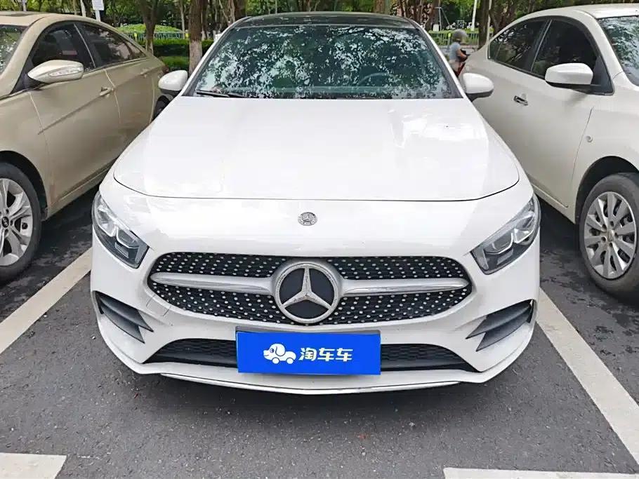 Mercedes-Benz A-Class 2021 A 200 L Sport Sedan Fashion Edition — миниатюра 2