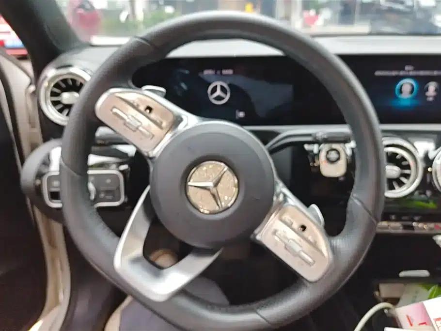 Mercedes-Benz A-Class 2021 A 200 L Sport Sedan Fashion Edition — миниатюра 15