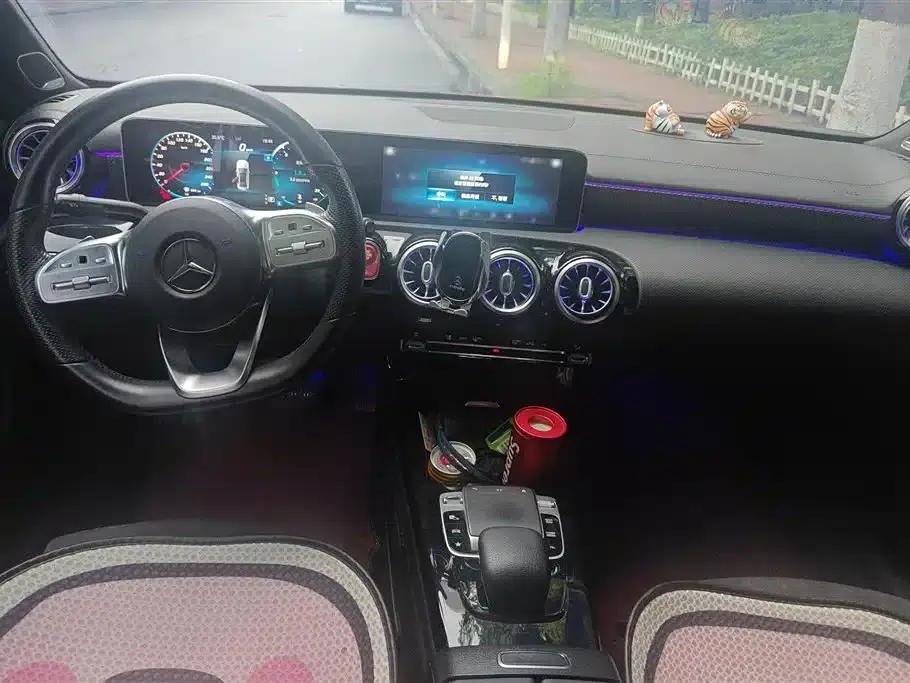 Mercedes-Benz A-Class 2019 Facelift A 200 L Sport Sedan — миниатюра 12
