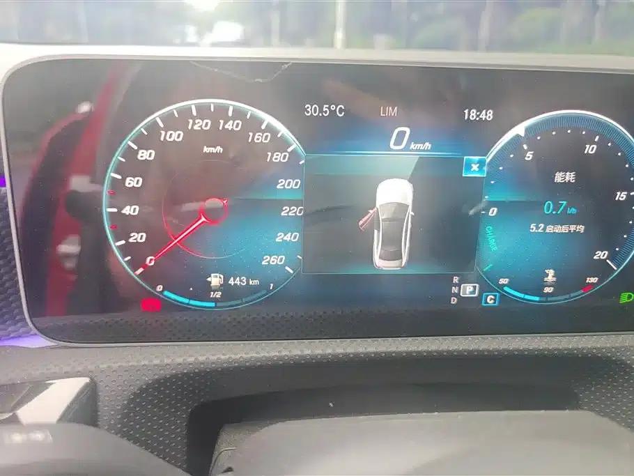 Mercedes-Benz A-Class 2019 Facelift A 200 L Sport Sedan — миниатюра 14