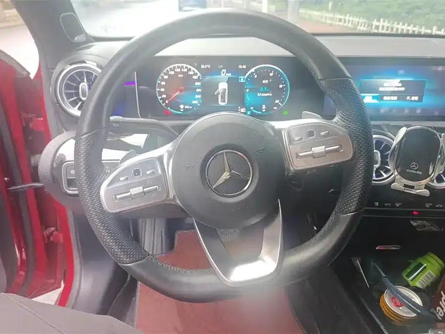 Mercedes-Benz A-Class 2019 Facelift A 200 L Sport Sedan — миниатюра 15