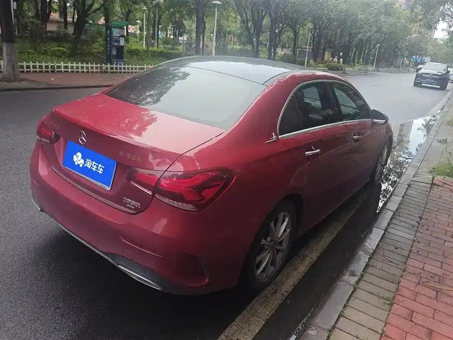 Mercedes-Benz A-Class 2019 Facelift A 200 L Sport Sedan — миниатюра 3