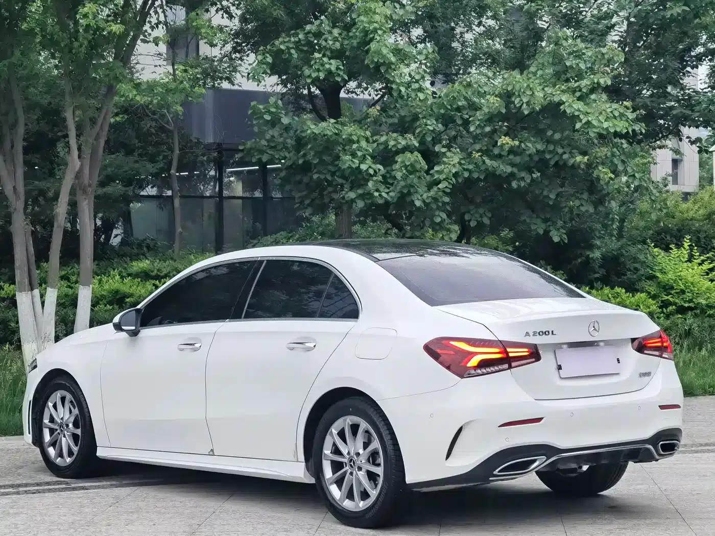 Mercedes-Benz A-Class 2022 Facelift A 200 L Sport Sedan Fashion Model — миниатюра 4