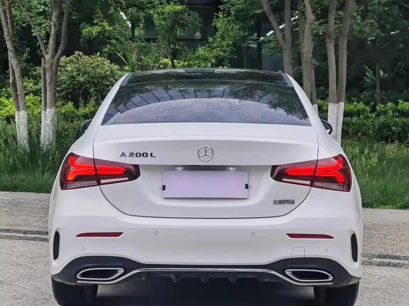 Mercedes-Benz A-Class 2022 Facelift A 200 L Sport Sedan Fashion Model — миниатюра 5