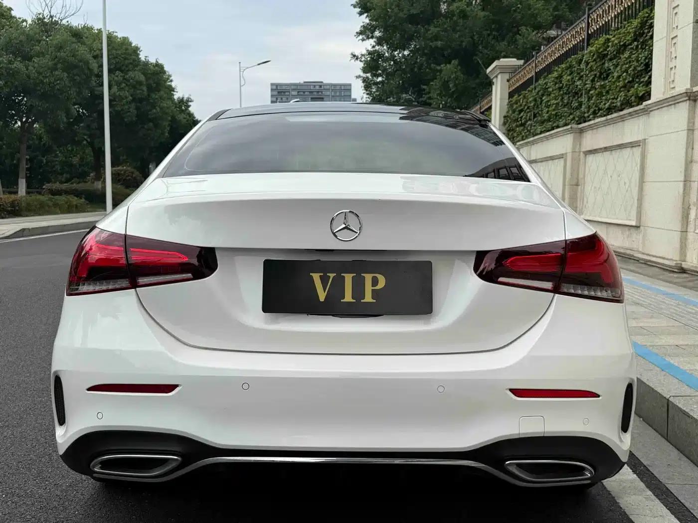 2019 Mercedes-Benz A-Class A 200 L Sport Sedan — миниатюра 4