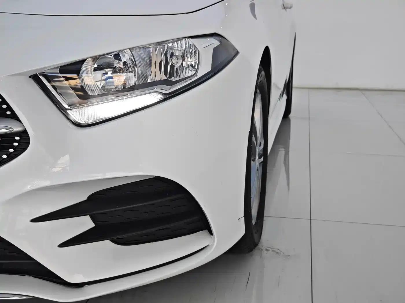Mercedes-Benz A-Class 2021 Facelift A 180 L Sport Sedan — миниатюра 28